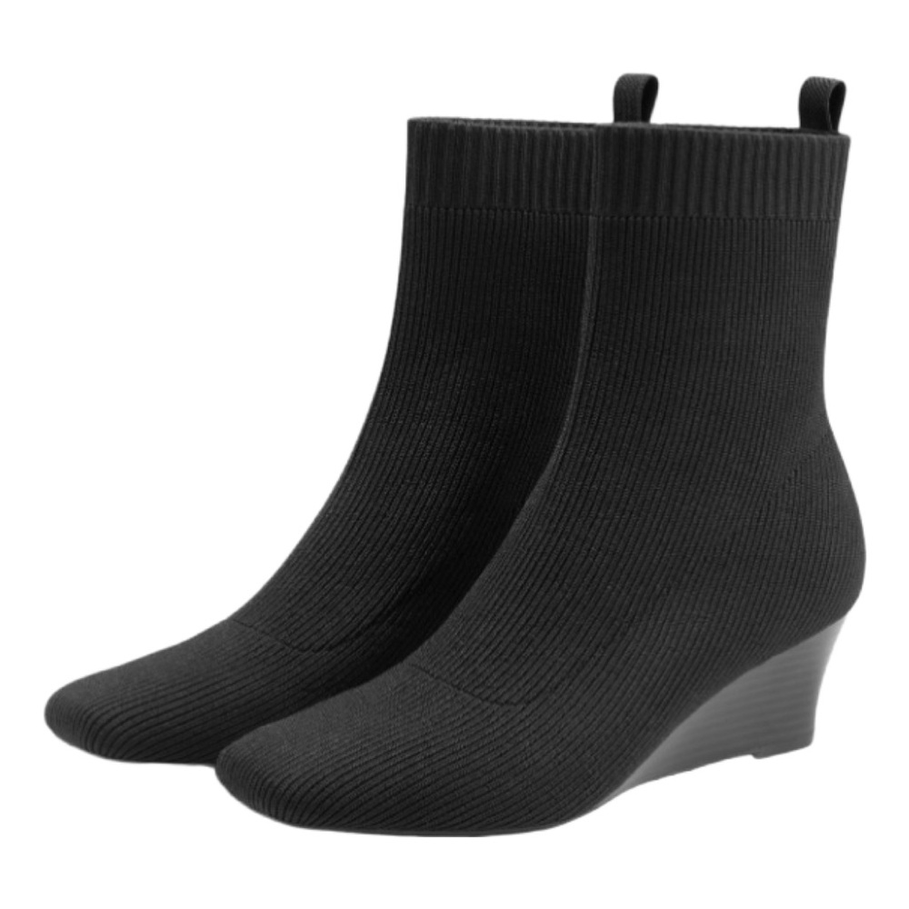 Vivaia Square-Toe Water-Repellent Margot Wedge Bootie Boots In Black Size 8.5